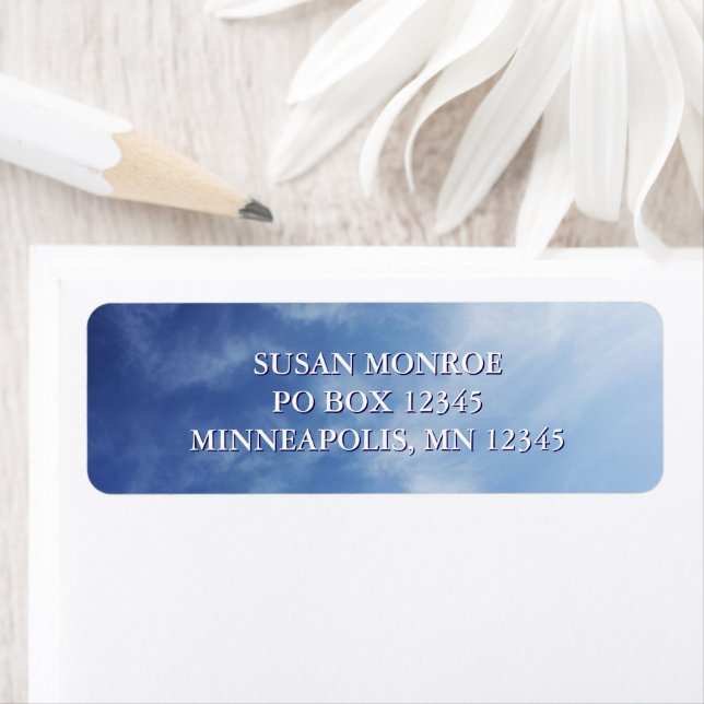 Etiqueta Hazy Clouds Blue Sky Photo (In situ)