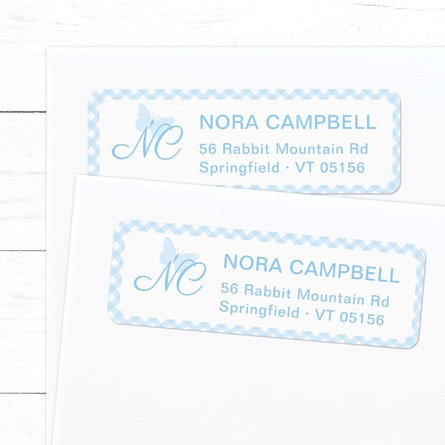 Etiqueta Iniciales de mariposa cúpula Dirección de retorno  (Elegant butterfly monogram return address label in baby blue with a gingham checks background.)