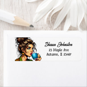 Etiqueta Lady in Messy Bun bebiendo café