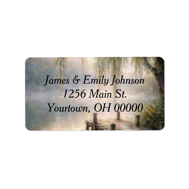 Etiqueta Lake Dock with Willow Tree in Mist (Frente)