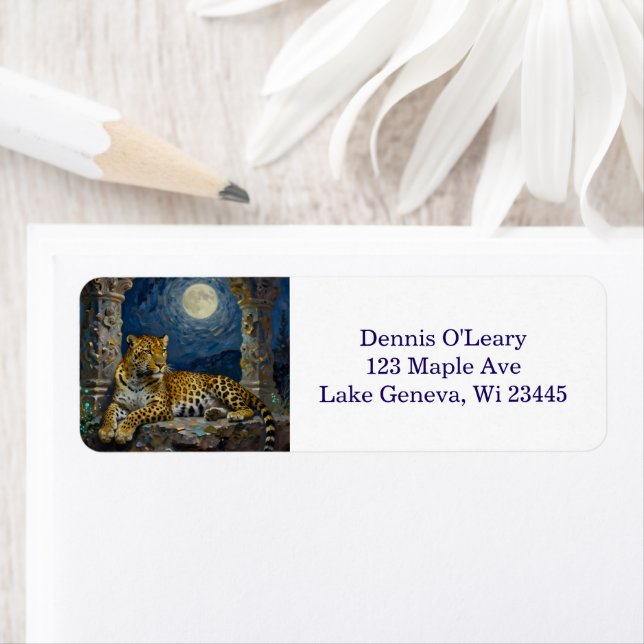 Etiqueta Majestic Leopard on Cliff Ledge   (In situ)