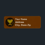 Etiqueta Menorah Flame<br><div class="desc">Una representación digital de la menorah judía de siete ramas (hebreo: מְ נ וֹ רָ ). La menorah de siete ramas, utilizada en el santuario portátil establecido por Moisés en el desierto y más tarde en el Templo en Jerusalén, ha sido un símbolo del judaísmo desde la antigüedad y es...</div>