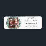 Etiqueta Merry Christmas Holly Berries Photo Return Address<br><div class="desc">Etiqueta de la dirección de devolución de fotos de Merry Christmas Holly Berries - las etiquetas de las festividades incluyen tu foto favorita rodeada de bayas exuberantes y huecas. Las etiquetas forman parte de una colección de vacaciones.</div>