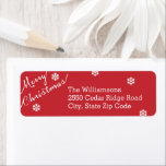 Etiqueta Merry Christmas Typography Snowflake Simple<br><div class="desc">Esta etiqueta postal de personalizado de tipografía de la Navidad de los Cerezos roja presenta tipografía con letras de mano blanca que dice "Feliz Navidad" y está enredada en las esquinas. Personalizar con su nombre, dirección, ciudad, estado y código postal. Los copos de nieve blancos y festivos se rocían alrededor...</div>