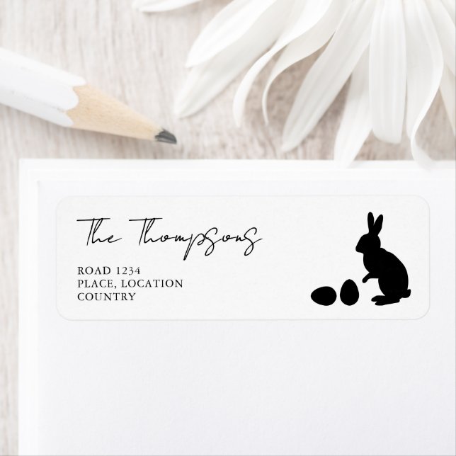 Etiqueta Minimalist Black And White Bunny Silhouette Easter (In situ)