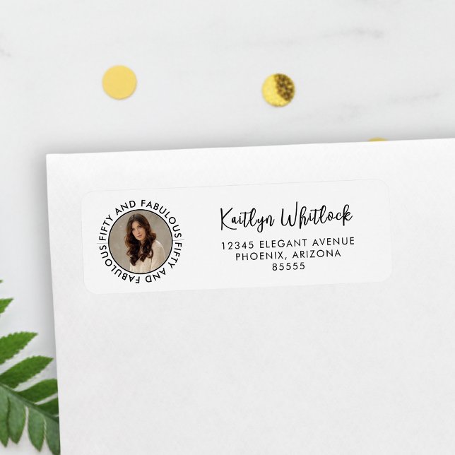 Etiqueta Modern Fifty and Fabulous Bold 50th Birthday Party (black and white 50 and fabulous bold 50th birthday party stationery return address labels)