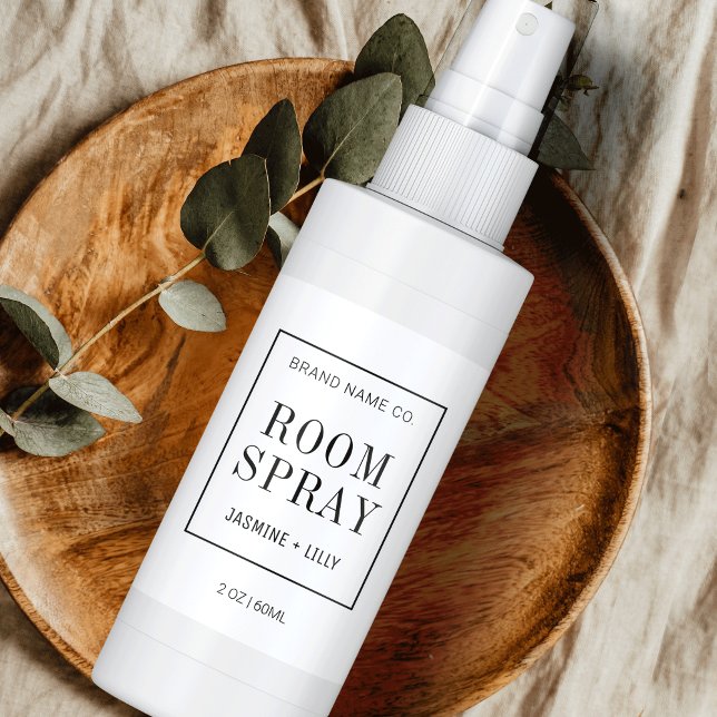 Etiqueta Moderna botella de spray de habitación blanca y ne (Simple black and white spray bottle wrap around label with fully editable text, colors and layout)