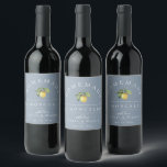 Etiqueta moderna de bebida azul turbia de Limoncel<br><div class="desc">limón y hojas color agua de bonito,  etiqueta de bebida limoncello. Diseñado para coincidir con nuestra colección Citrus Orchard. El color de fondo,  mostrado en azul polvoriento,  se puede personalizar.</div>