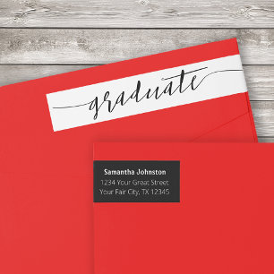 Etiqueta moderna de graduado negro con texto envol