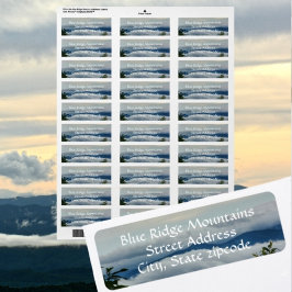 Etiqueta Montañas Blue Ridge en nubes