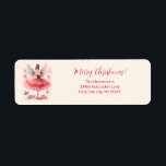 Etiqueta Navidad vinícola de leche de ciruela de azúcar ros<br><div class="desc">Nuestra bailarina rosa de Sugar Plum Fairy se ve tan elegante y elegante, como si fuera parte de una producción navideña del ballet "The Nutcracker". La escena se originó como una acuarela vintage. Esta encantadora etiqueta de la dirección de retorno lleva el saludo "¡Feliz Navidad!" que puedes cambiar si quieres....</div>
