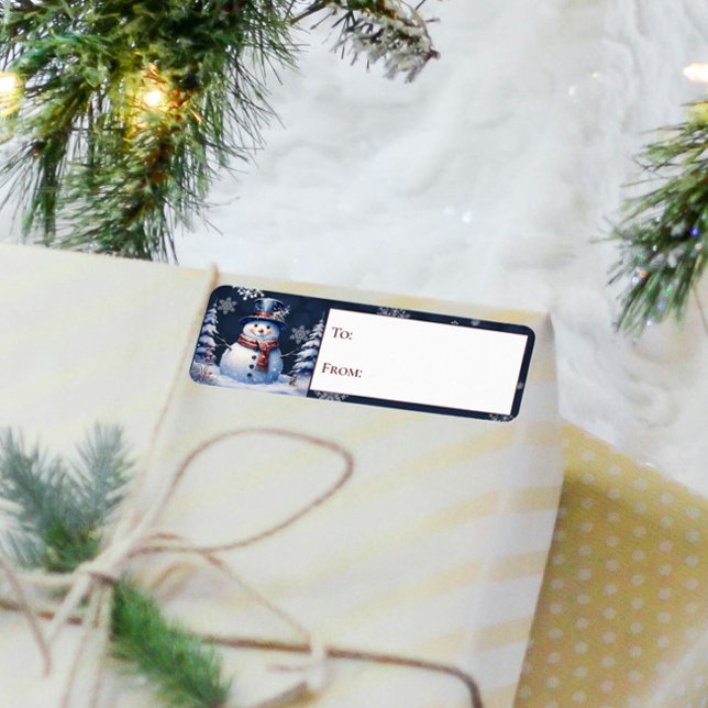 Etiqueta Navidades de Snowman en el bosque de invierno dan  (Winter Forest Snowman Christmas Gift To and From Label)