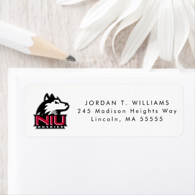 Etiqueta NIU Huskies Wordmark (In situ)