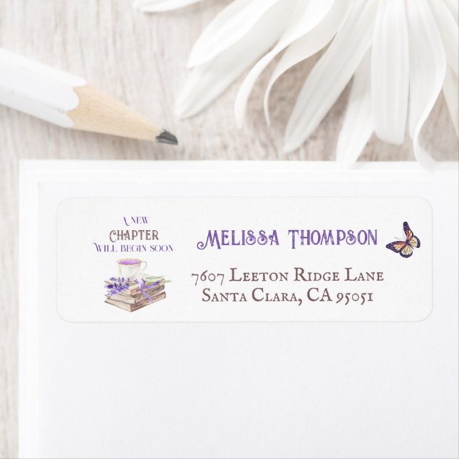 Etiqueta Nuevo Capítulo Comienza Pronto Invitación de Baby  (In situ)