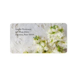 Etiqueta Old lace with white flowers