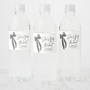 Etiqueta Para Botella De Agua Black Bow está atando la ducha nupcial