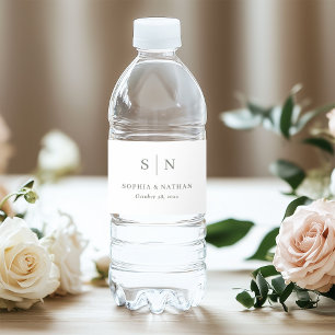 Etiqueta Para Botella De Agua Blanco y sabio mínimo y Moda Boda de monograma