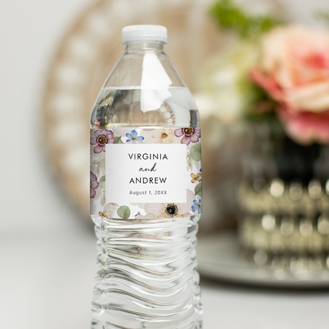 Etiqueta Para Botella De Agua Boda Botánico Floral Moderno (Modern Floral Botanical Wedding Water Bottle Label by Painted Paperie
)
