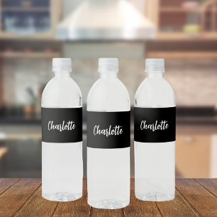 Etiqueta Para Botella De Agua Nombre en guión elegante moderno blanco negro