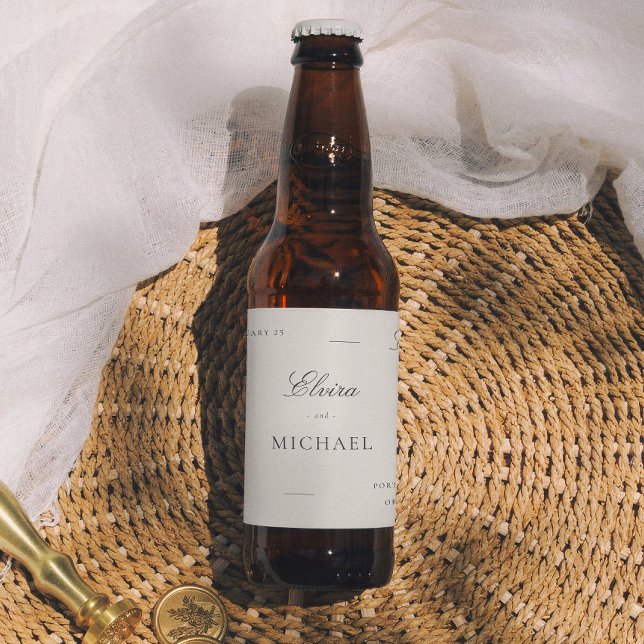 Etiqueta Para Botella De Cerveza Editorial de Boda con Monograma Minimalista (Subido por el creador)