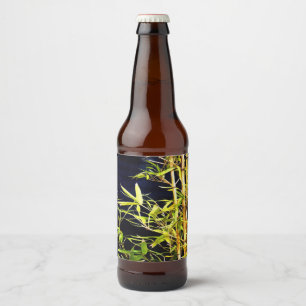 Etiqueta Para Botella De Cerveza El arte tropical del follaje de bambú en negro
