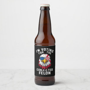 Etiqueta Para Botella De Cerveza Estoy votando por el convicto Felon Funny Pro Trum