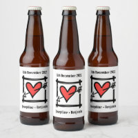Etiqueta de botella roja y negra de corazón de amo