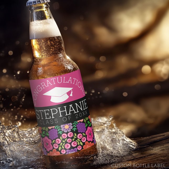 Etiqueta Para Botella De Cerveza Felicitaciones Graduate Girly Flowers Graduation (Custom Beer Bottle Label with a Graduation Design)
