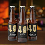 Etiqueta Para Botella De Cerveza Hello 40! Modern 40th Birthday Chic Golden glitter<br><div class="desc">Hello 40! Invite your friends and family to celebrate the 40th birthday with this modern design. The design features a black background, the numbers thirty in faux pink glitter, with an elegant pink glitter background, elegant calligraphy script, a modern birthday template that's easy to personalize, Don't think about it and...</div>