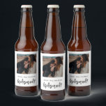 Etiqueta Para Botella De Cerveza La foto con guión de cepillado será mi dama de hon<br><div class="desc">Fotografía moderna de tipografía: Serás mi novia,  mi dama de honor,  etiqueta de cerveza,  ideas propuestas</div>