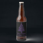 Etiqueta Para Botella De Cerveza Merry Christmas Tree Black Metallallic Purple Look<br><div class="desc">Elegante Merry Christmas Tree Black and Metallic Purple Look,  Textos: Feliz Navidad,  La familia Williams,  puedes cambiar todo el texto e imagen,  Beer Bottle Holiday Season Label</div>