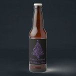Etiqueta Para Botella De Cerveza Merry Christmas Tree Black Metallallic Purple Look<br><div class="desc">Elegante Merry Christmas Tree Black and Metallic Purple Look,  Textos: Feliz Navidad,  La familia Williams,  puedes cambiar todo el texto e imagen,  Beer Bottle Holiday Season Label</div>