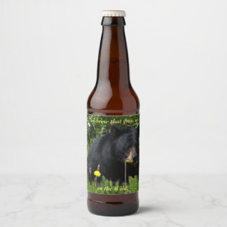 Etiqueta Para Botella De Cerveza Oso negro en lo salvaje