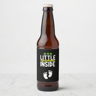 Etiqueta Para Botella De Cerveza Pequeña Leprechaun dentro del embarazo Madre embar