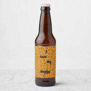Etiqueta Para Botella De Cerveza Perro traza un punto de polka blanco y negro en da