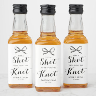 Etiqueta Para Botella De Licor Bow Toma Una Fiesta De Participación De Bodas Disp