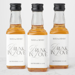 Etiqueta Para Botella De Licor Elegante Negro y Blanco Borracho en Amor Mini 