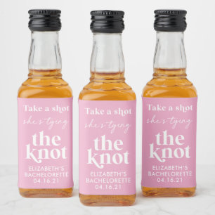Etiqueta Para Botella De Licor Toma una foto que está atando la soltera Knot