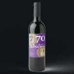 Etiqueta Para Botella De Vino 70 y Fabulous Gold Purpurina 2 Photo 70th Birthday<br><div class="desc">70 y Fabulous Gold Purpurina 2 Photo 70th Birthday Wine Label. Añade tus fotos - puedes usar una foto antigua y nueva. Añade tu nombre y edad.</div>