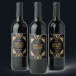 Etiqueta Para Botella De Vino Art Deco Name Happy 21st Birthday Gold Black<br><div class="desc">Para regalar un regalo de frasco con panache extra, por qué no añadir una etiqueta con el nombre, fecha y ocasión de su destinatario. Esto es en la llamativa elegancia de estilo Art Déco de los años 20 en negro y oro para un regalo de cumpleaños 21. Puede cambiar fácilmente...</div>