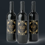 Etiqueta Para Botella De Vino Art Deco Name Happy 30th Birthday Gold Black<br><div class="desc">Para hacer un regalo de botella extra especial, agregue una etiqueta con el nombre, la fecha y la ocasión del destinatario. En los años 20, la elegancia de estilo Art Decó en oro y negro para un regalo de 30 años. Puede cambiar fácilmente el texto, así como las fuentes personalizares,...</div>