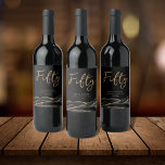 Etiqueta Para Botella De Vino Black Gold Agate 50th Birthday Party Wine Label<br><div class="desc">Haga que su celebración de 50 años sea verdaderamente inolvidable con esta elegante etiqueta de botella de vino. El impresionante trozo de ágate negro y los falsos bordes de purpurina dorado crean un lujoso telón de fondo para la elegante tipografía de guiones que irradia sofisticación. Esta etiqueta no se limita...</div>