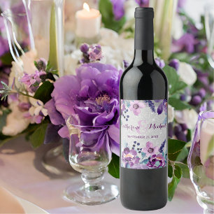 Etiqueta Para Botella De Vino Boda de color morado floral y Purpurina plateado