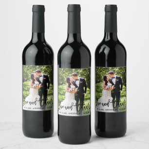 Etiqueta Para Botella De Vino Boda Moderno Brush Script Love and Gracias Photo