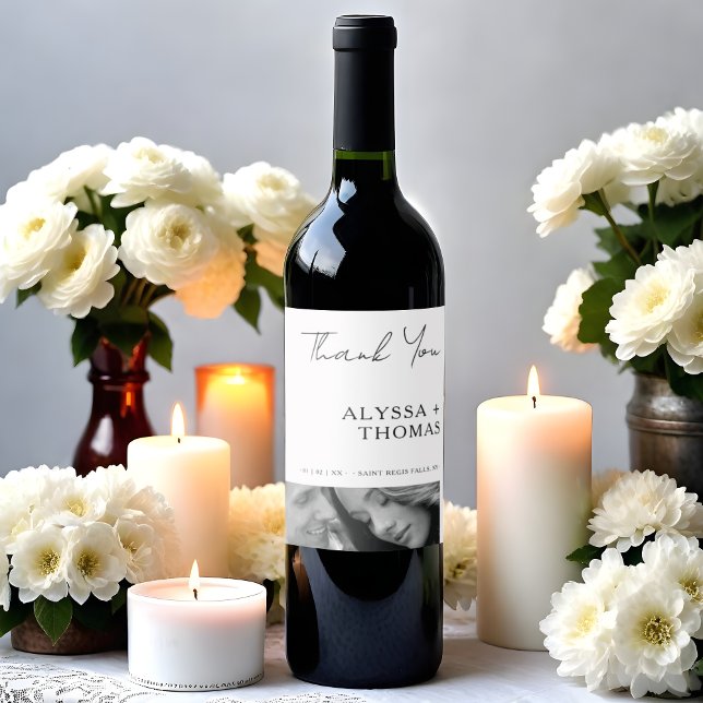 Etiqueta Para Botella De Vino Chic Extra Minimalist Black & White Photo Wedding  (Chic Extra Minimalist Black & White Photo Wedding Wine Label. )