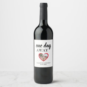 Etiqueta Para Botella De Vino Comida de ensayo de corazón a un día de distancia
