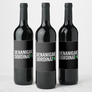 Etiqueta Para Botella De Vino Coordinador de Travesuras del Día de San Patricio