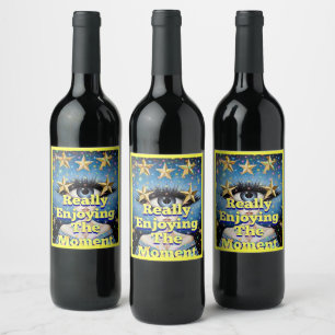 ETIQUETA PARA BOTELLA DE VINO DISFRUTANDO MUCHO EL MOMENTO