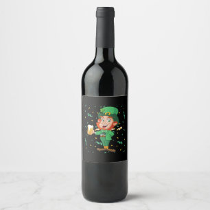 Etiqueta Para Botella De Vino Duende bebiendo cerveza Día de San Patricio