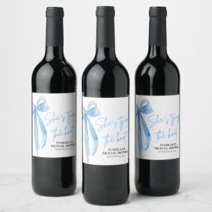 Etiqueta Para Botella De Vino Dusty Blue Bow está atando la ducha nupcial